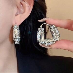 Timeless Silver Tone Prong Set Earrings